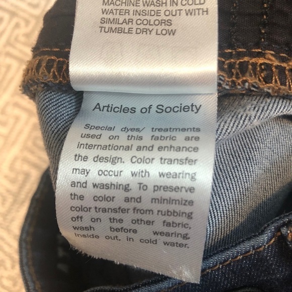 Articles of Society Skinny Frayed Hem 26 - Picture 6 of 10